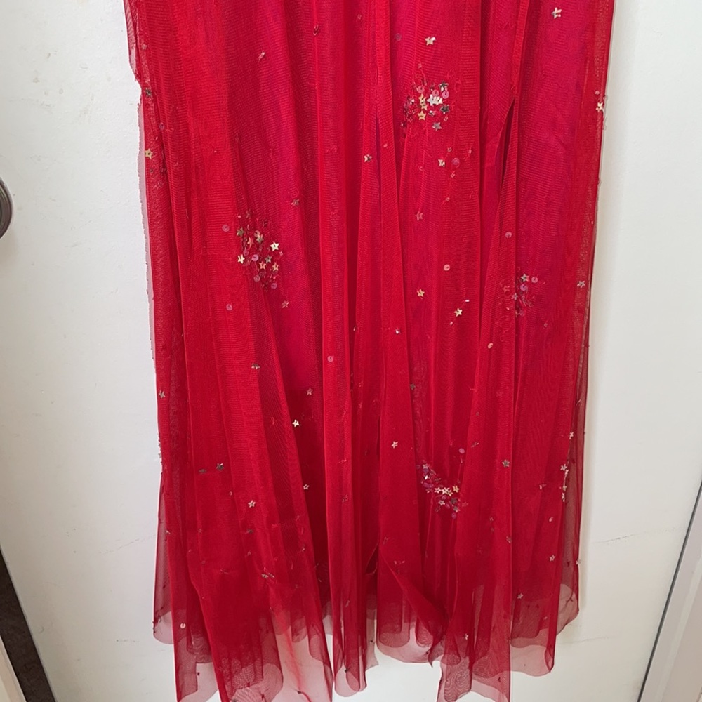 BCBG embellished long dress with godet - Picture 9 of 10